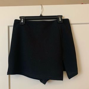 Black mini skort